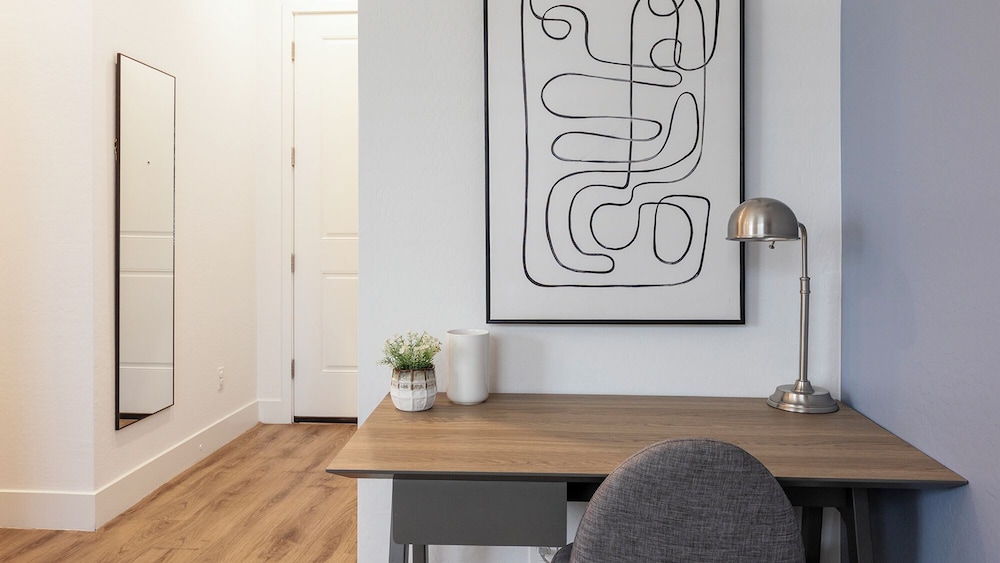 Landing Apartments Phoenix - Maryvale Village
