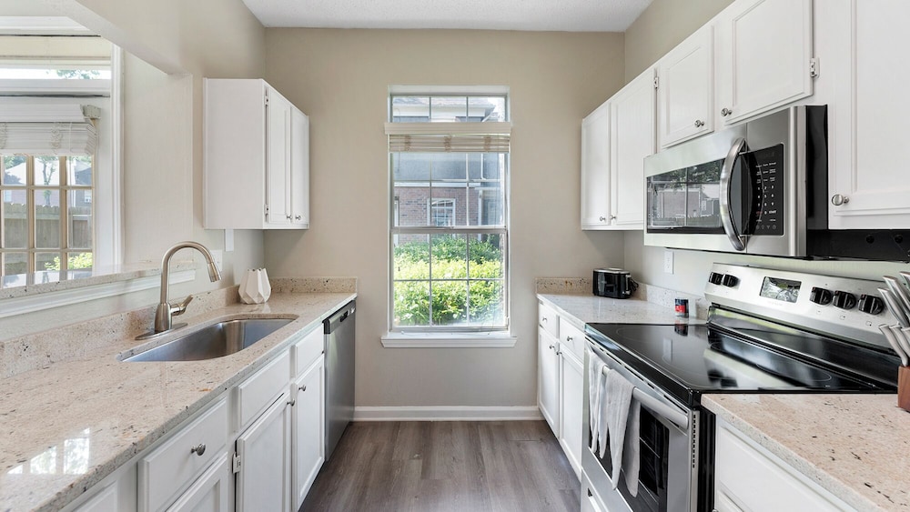 Landing Furnished Apartments Central Cleveland