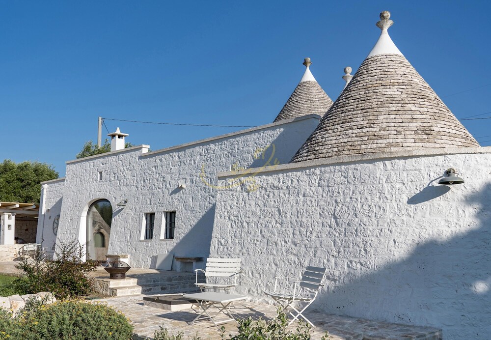 Trulli Dimore - La Trullaia view 5