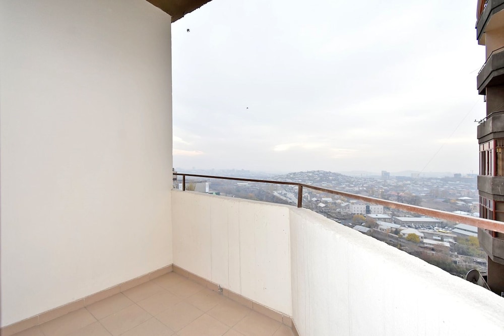 Apartment on Argishti 15 street