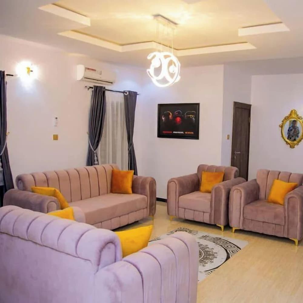 D.T Homes Luxury Apartment