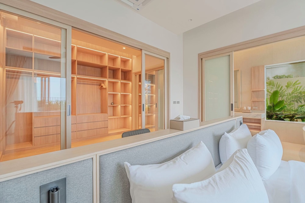 The Salin Seaview Villas