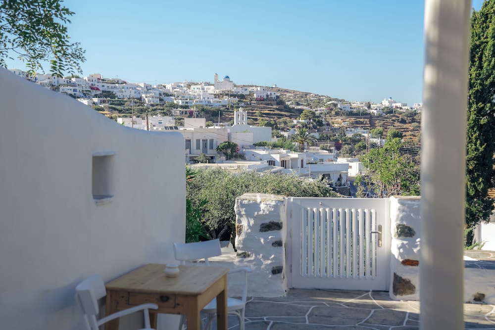 Rabagas Suites
