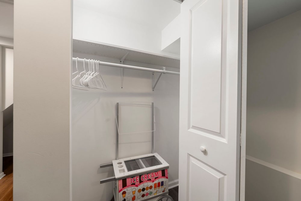 Chicago Treasure 4 Bed Getaway