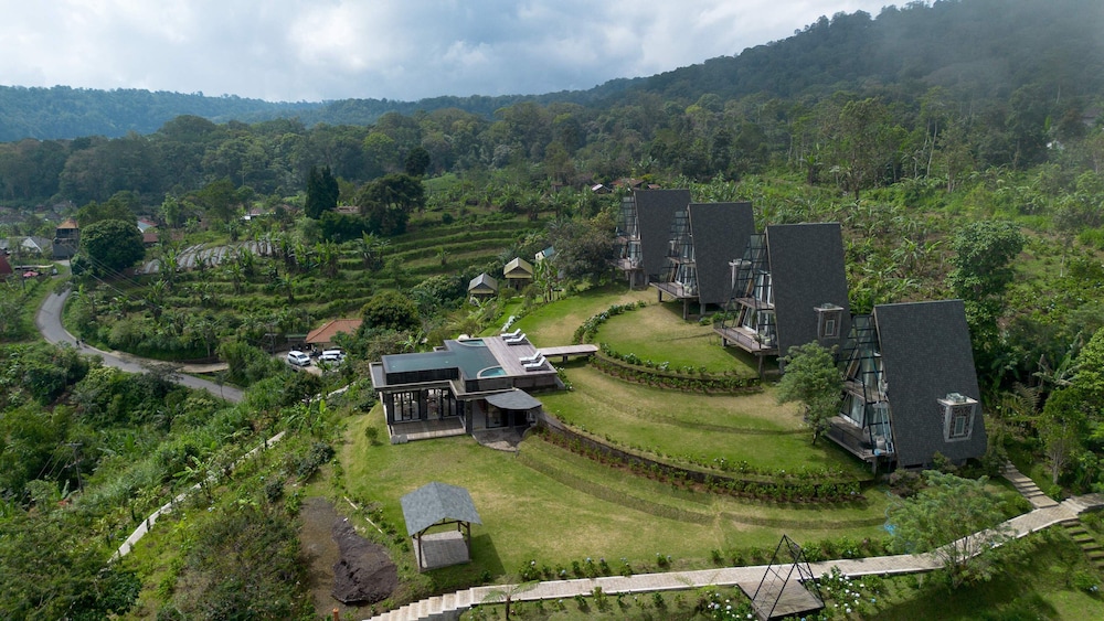 Tamblingan Village