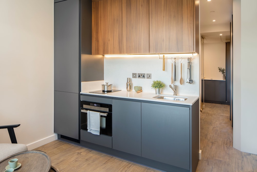 Enclave Croydon