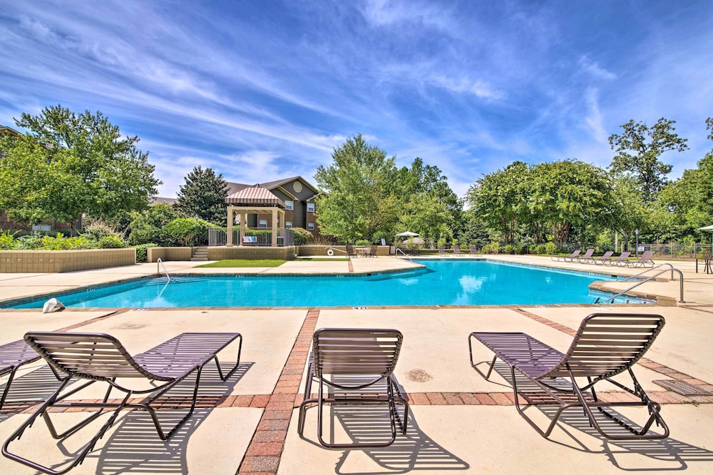 Oxford Vacations - Oxford Condo  1 Mi to Ole Miss  The Grove! - Property Image 13