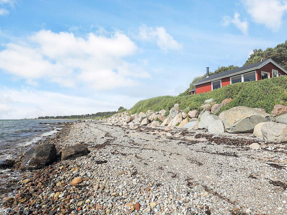 4 Person Holiday Home in Martofte
