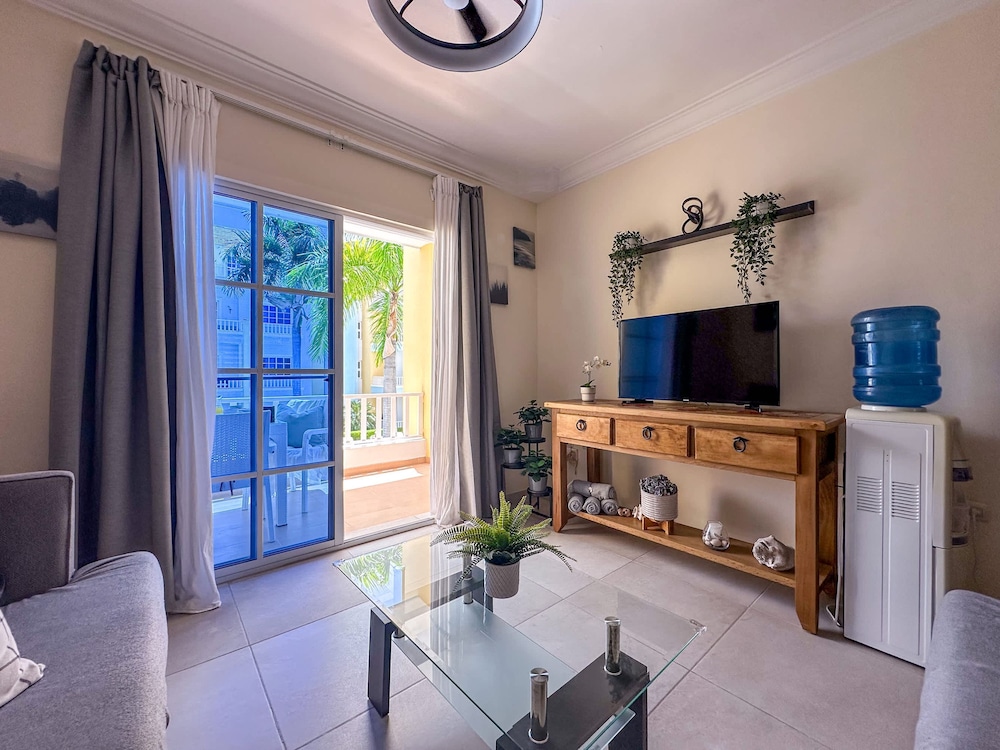 Cozy Apartment Close to the Beach