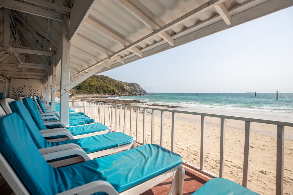Xanadu Beach Resort