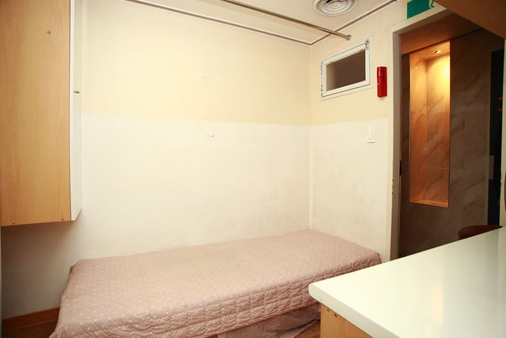 E-Livingtel - Hostel