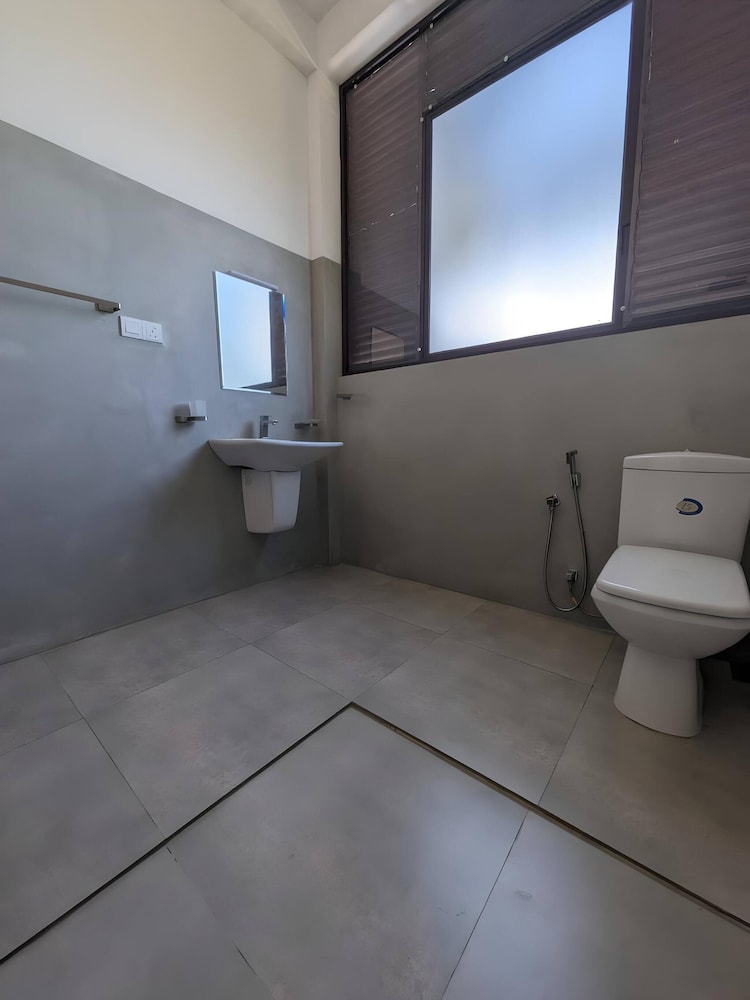 Room in Guest Room - Serene Oasis in Galle - Tranquil Retreat With Breathtaking Views