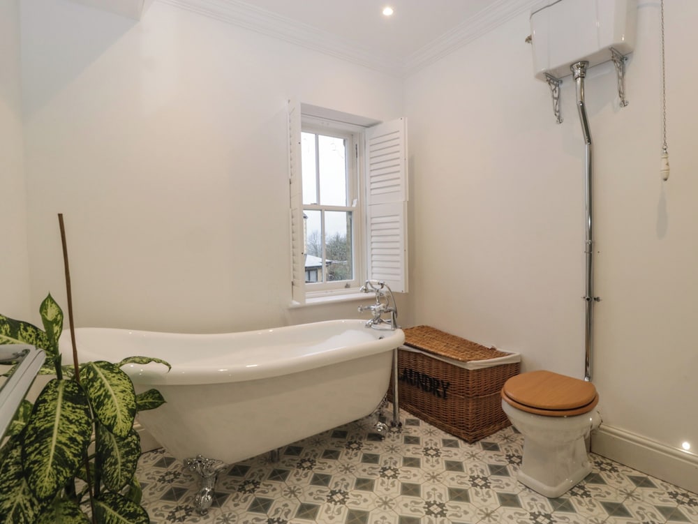 Vallis Oak Villa