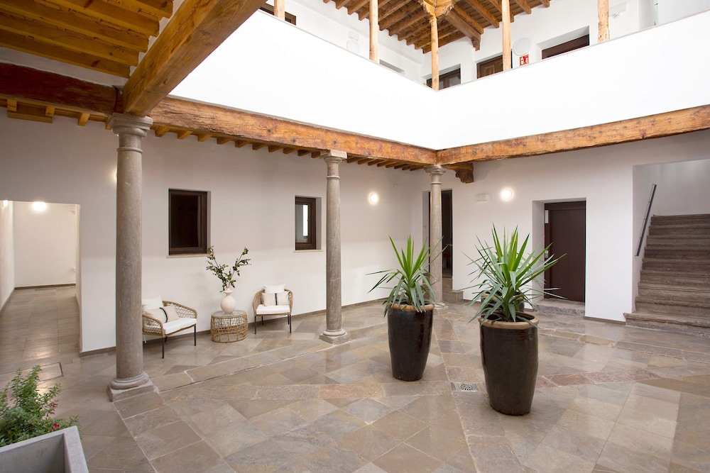 Exclusive Apartment in Granada Center Horno Marina 2