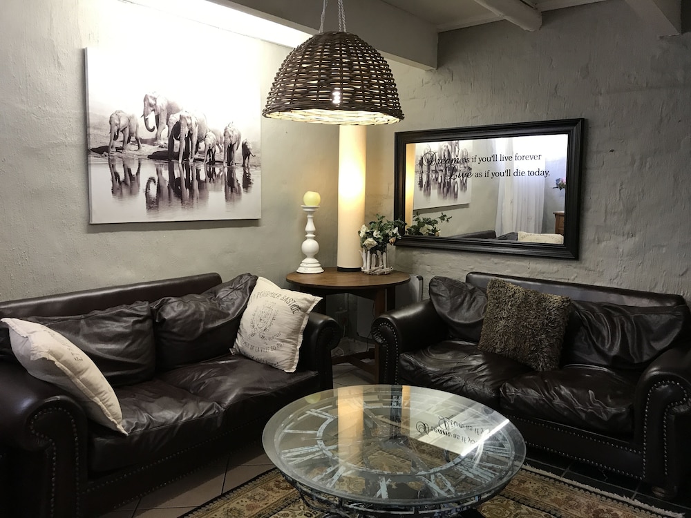 Waterhouse Guest Lodges 295 Indus Street