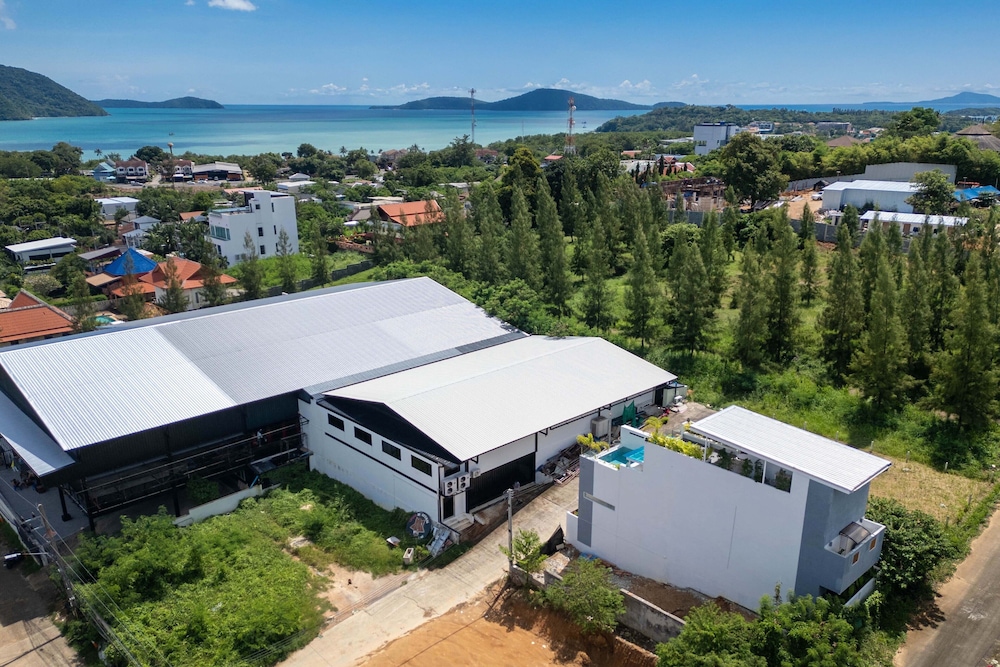 4-Storey Villa Mare with Seaview Pool