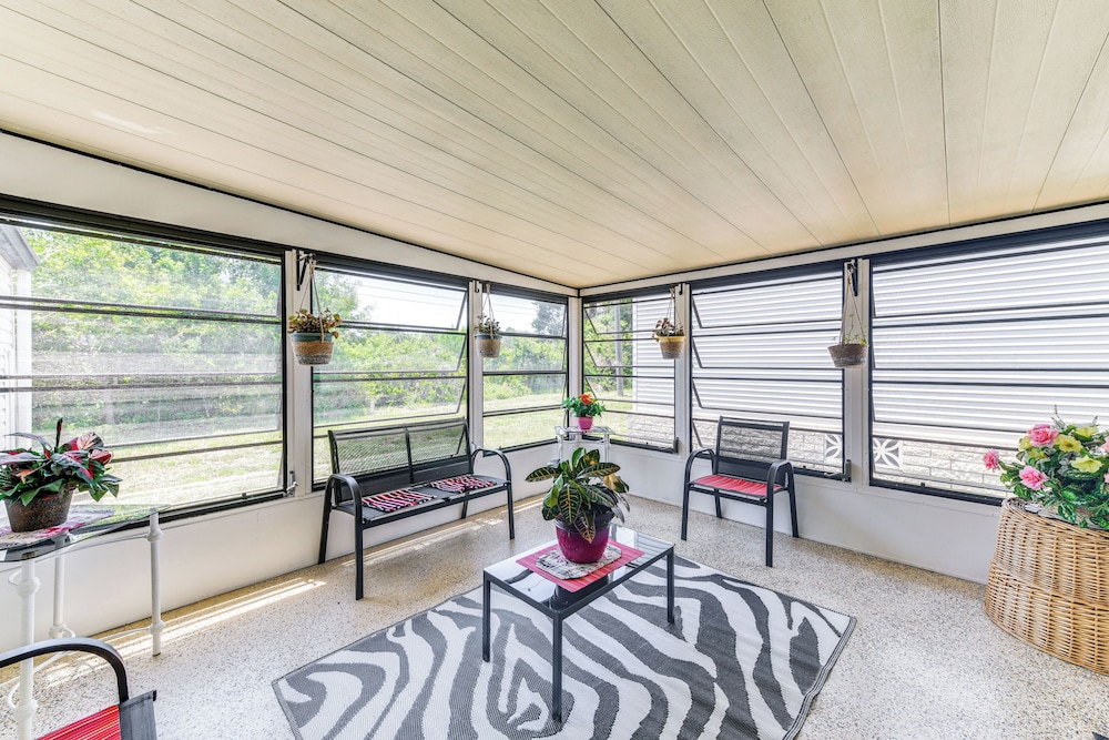 2 Mi to Ellenton Outlets: Home w/ Community Perks!