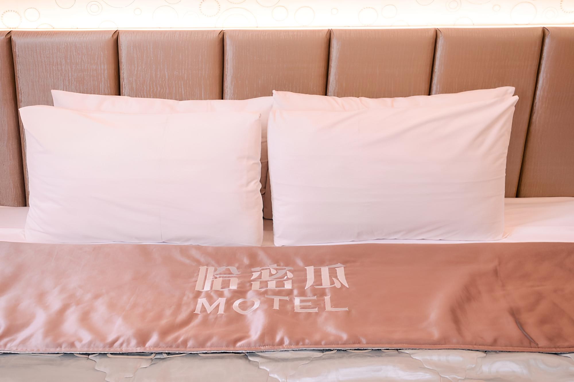 Cantaloupe Motel