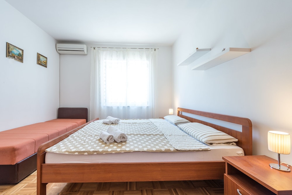 Angela Apartments