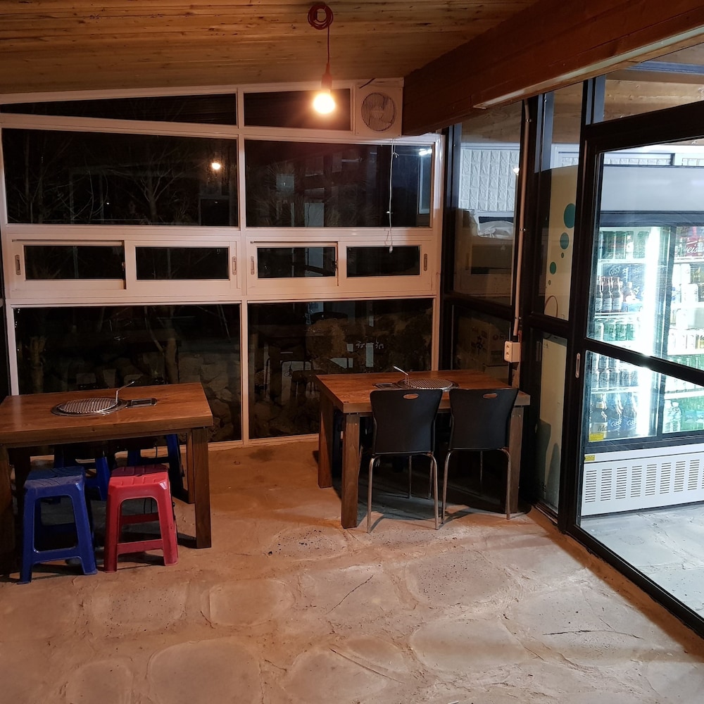 Jeju Cloudy Field House