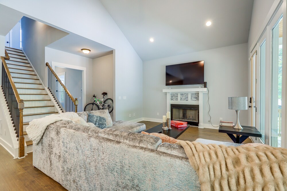 Quaint Newnan Vacation Rental Near State Park!