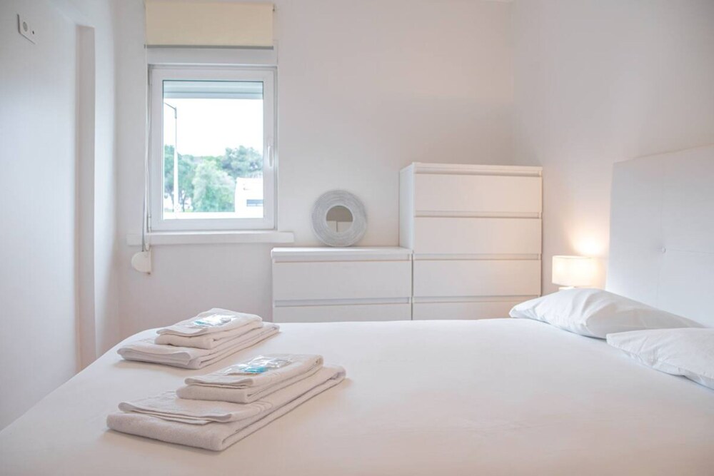 Peaceful and Serene 3 Bedroom Apartment in Lisbon
