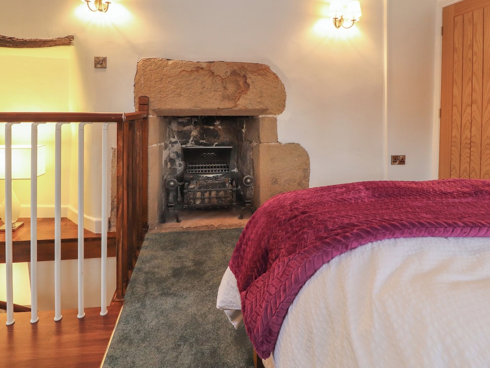 Pear Tree Cottage at Hey Farm
