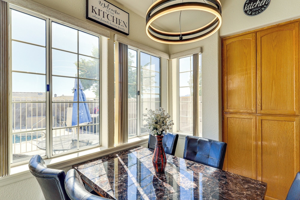 Pool, Games & Patio Bar! Epic Bullhead City Oasis