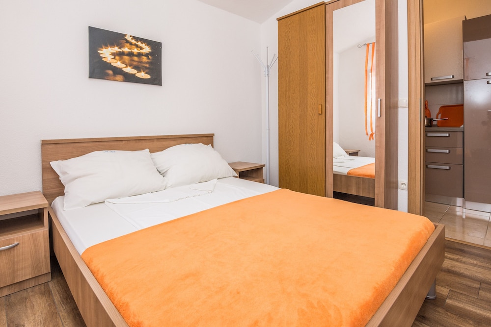 Apartments Galic view 2