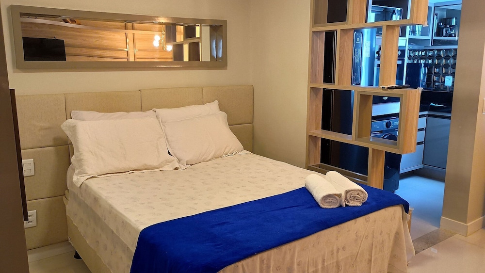 Your Stay With Comfort and Premium Location 550m From Barra Beach Eais