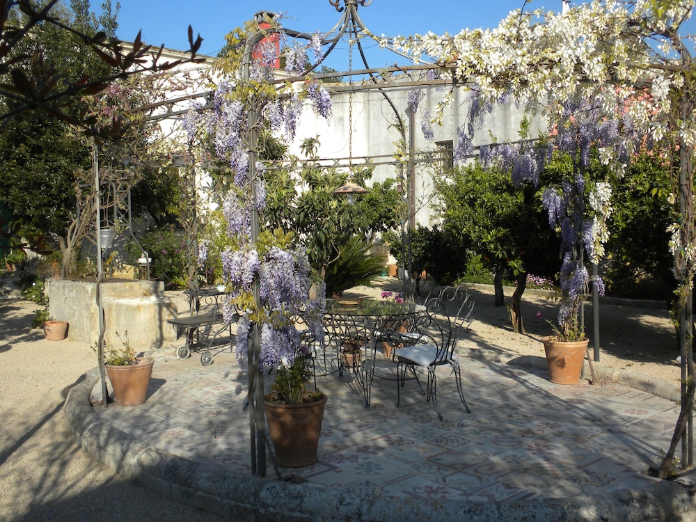Villa Urso BedWine