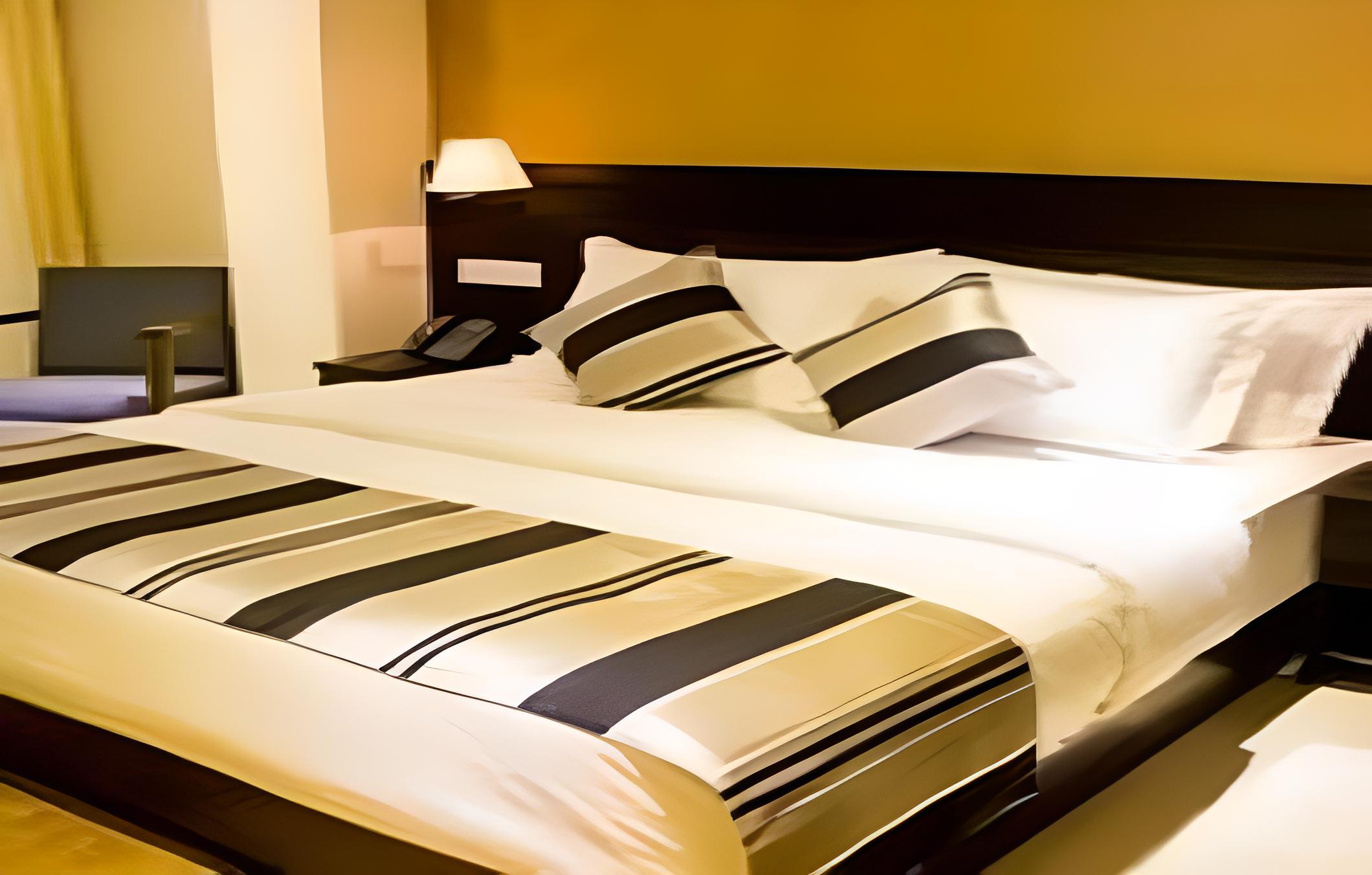 Pebbles Inn photo 4