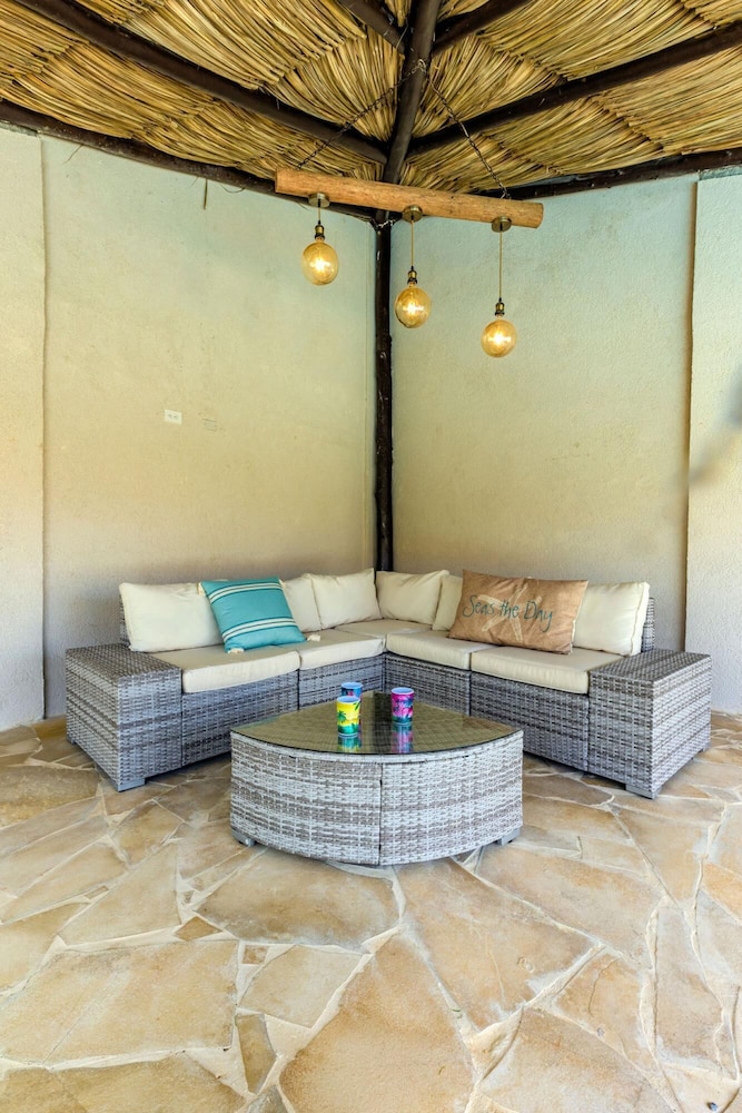 Amazing 3BR Villa w Large Private Pool Gameroom