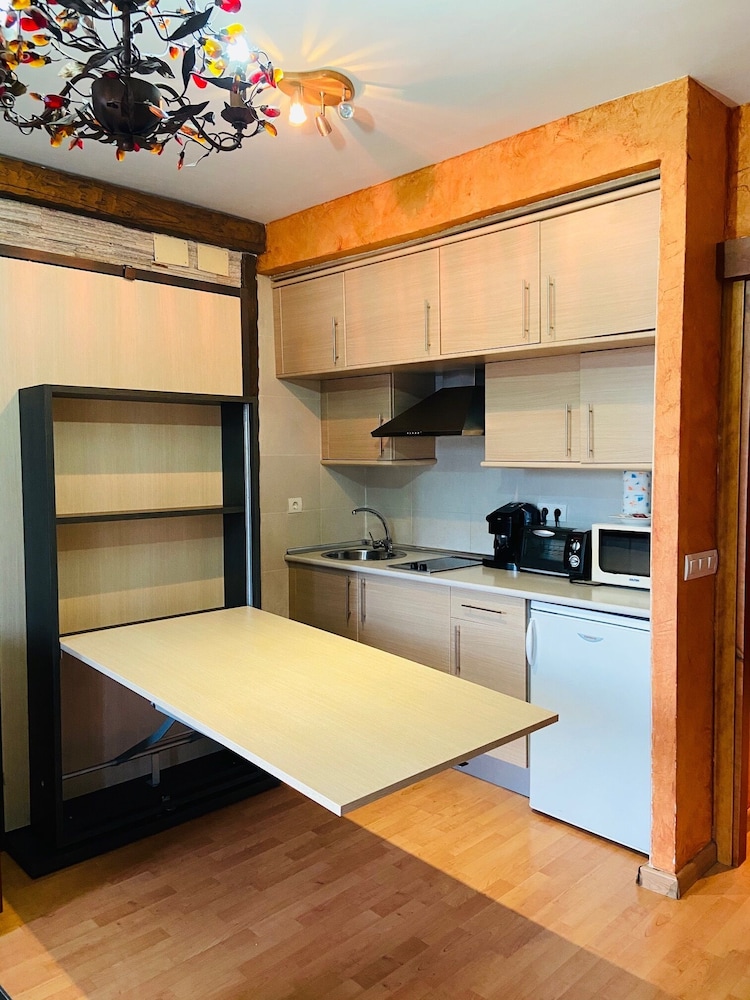 Estudio Edificio Serraneu Asn, apartamento en Monachil — kitchen