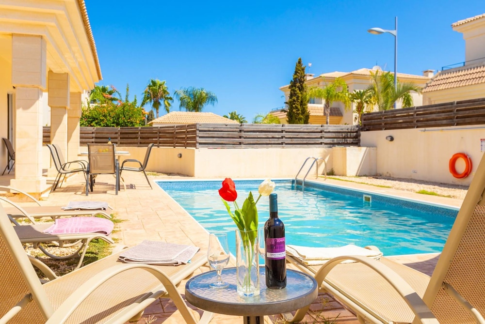 Villa Solis With 3 Bedrooms and 3 Bathrooms