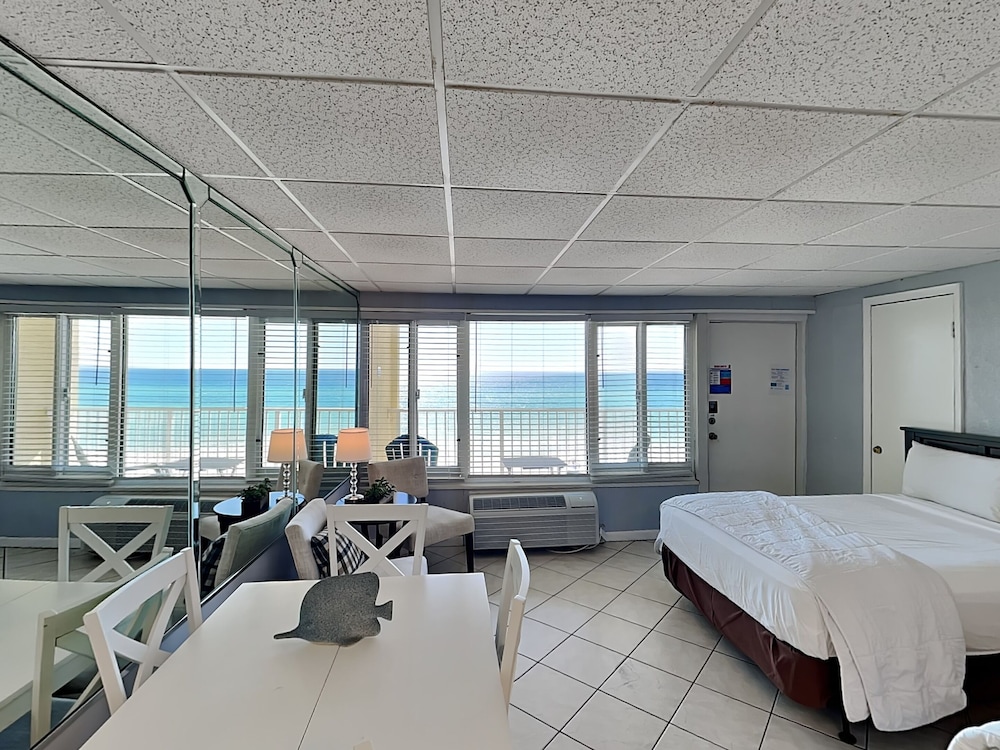 Continental Condominiums II by Resort Collection
