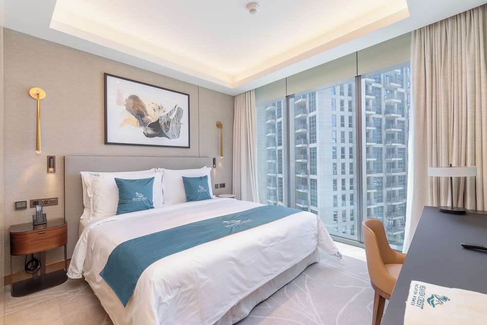 Address Residences Dubai Opera - Burj Khalifa City Views 2 & 3-Bedroom Apartment 1 minute walk to Burj Khalifa, Dubai Mall, Dubai Fountain by Heaven Crest