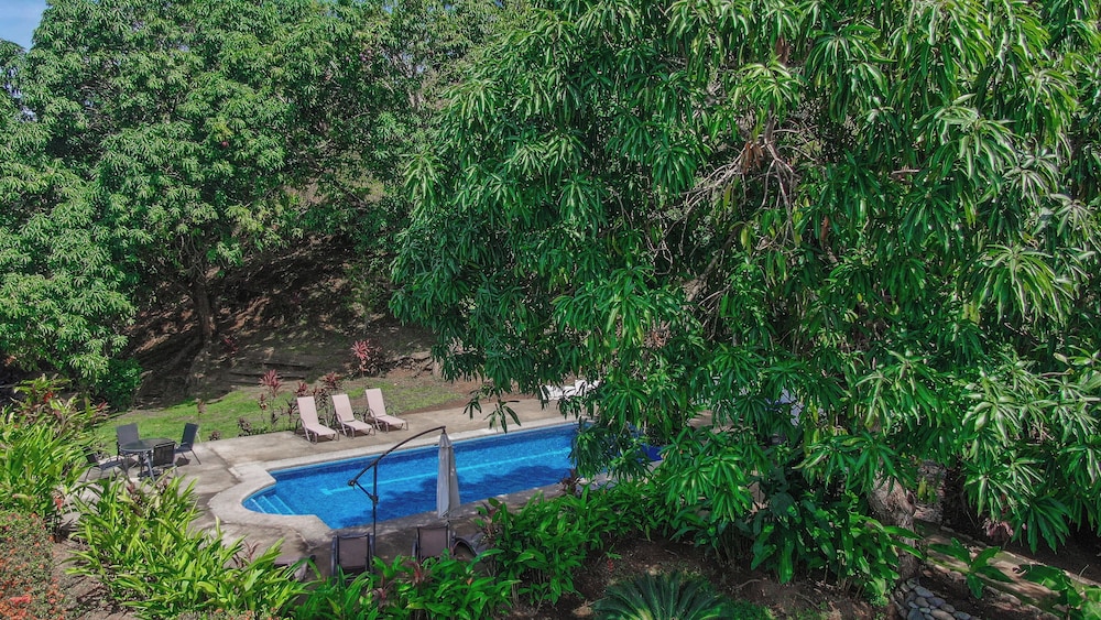 Surf Synergy All-Inclusive Surf Retreat