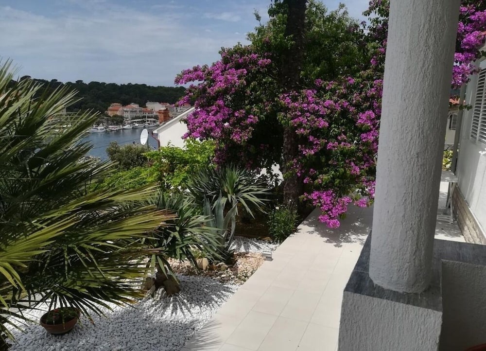 Pero - 50 m From sea - A3 Lea view 2
