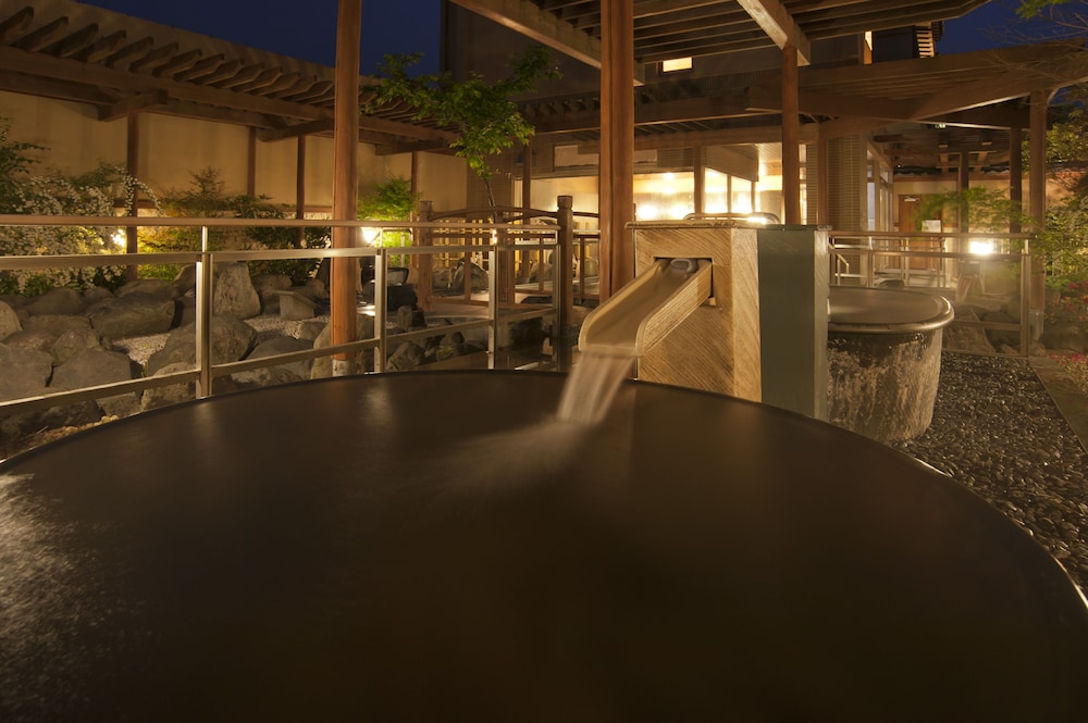 Ooike Hotel