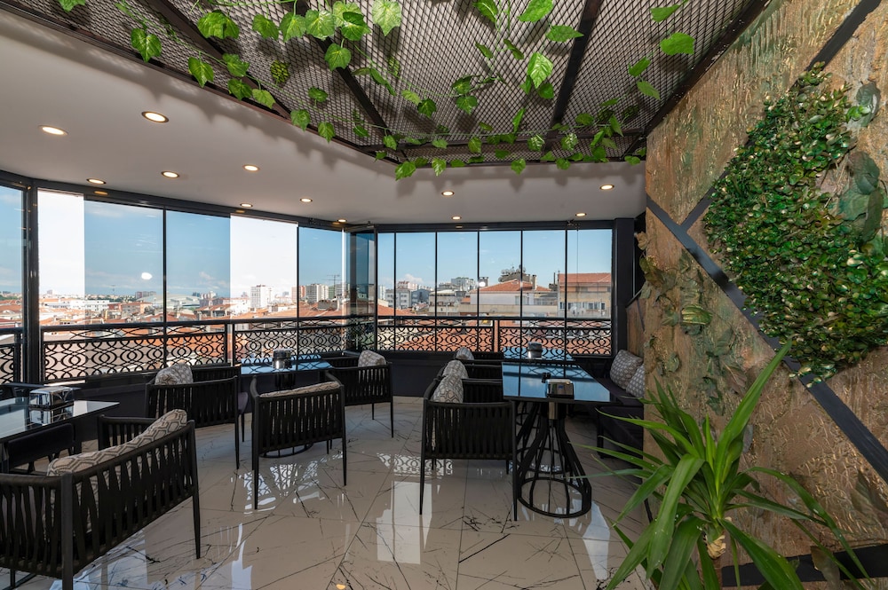 White Corner Otel - Image 32