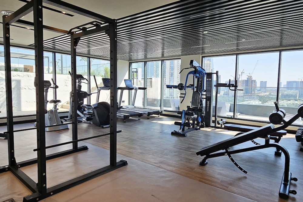 Mesmerizing Studio Located in the Center of JVC
