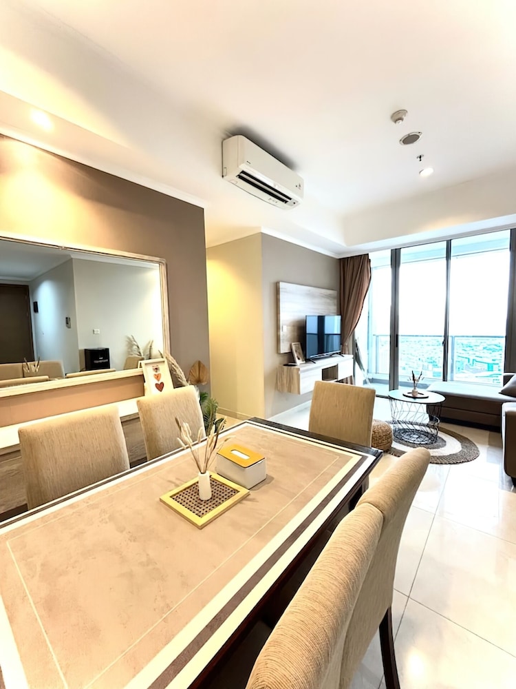 Premium Taman Anggrek Residences