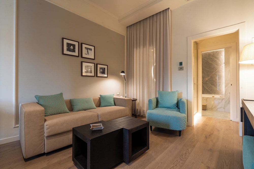 Anna Teresa Luxury