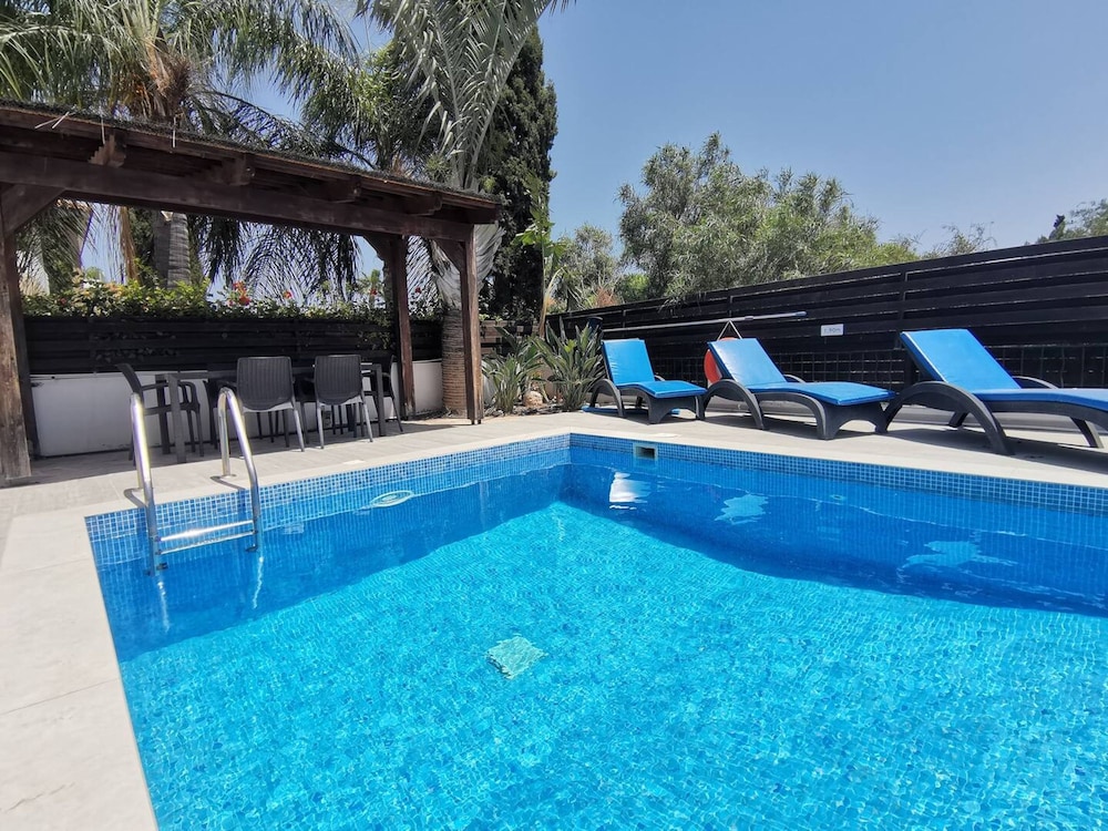Artemis Villa in Protaras 100m From the Sea