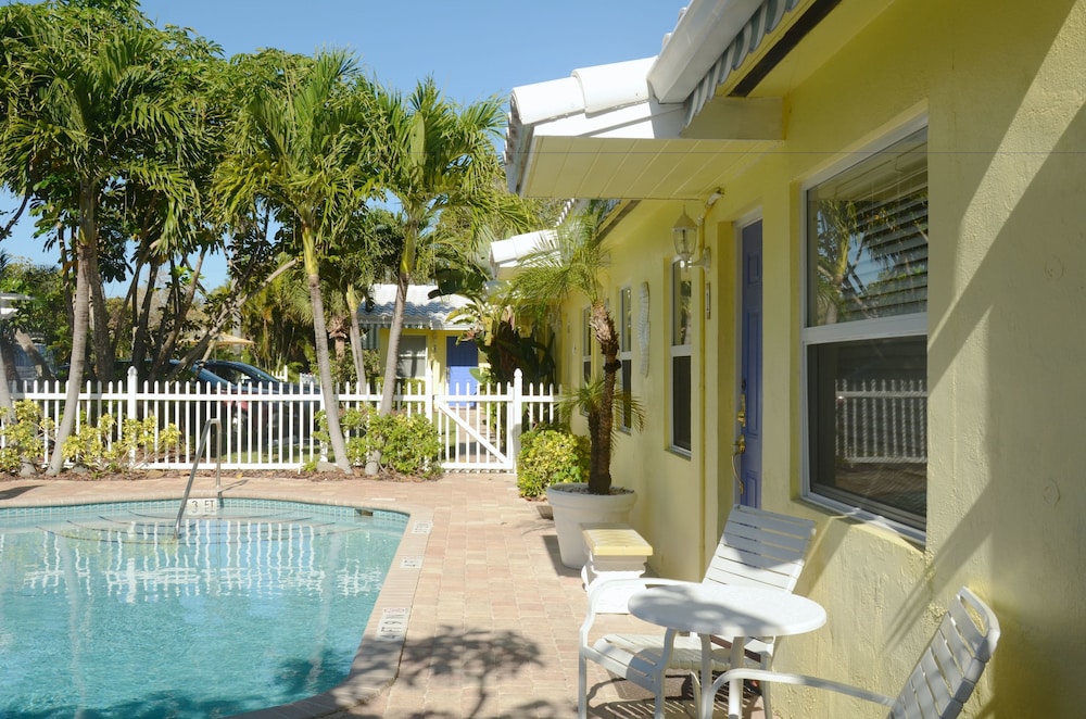 Bahama Beach Club of Pompano