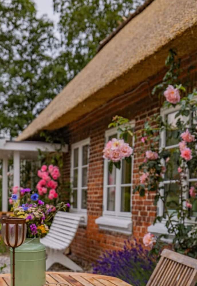 Appelhus Modern Retreat