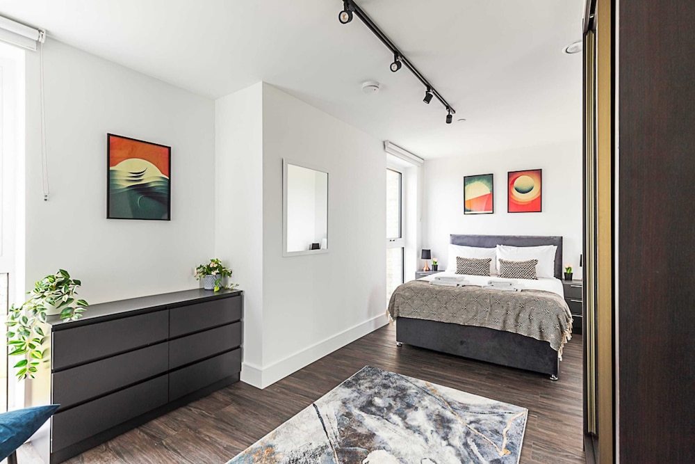 Stunning Studio Apartment