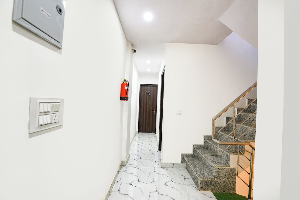 Fabhotel Asp Royal Residency I