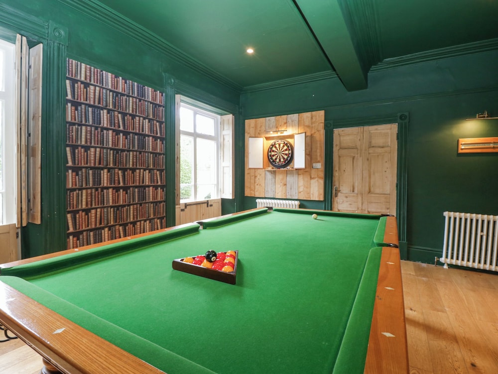 Cotswold House